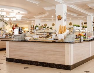 *Отель "Alean Family Doville" / "Алеан Фэмили Довиль"