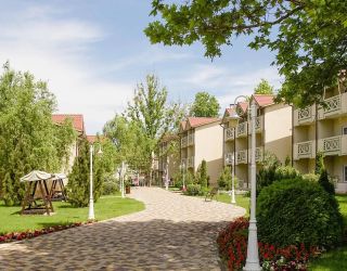 *Отель "Alean Family Doville" / "Алеан Фэмили Довиль"